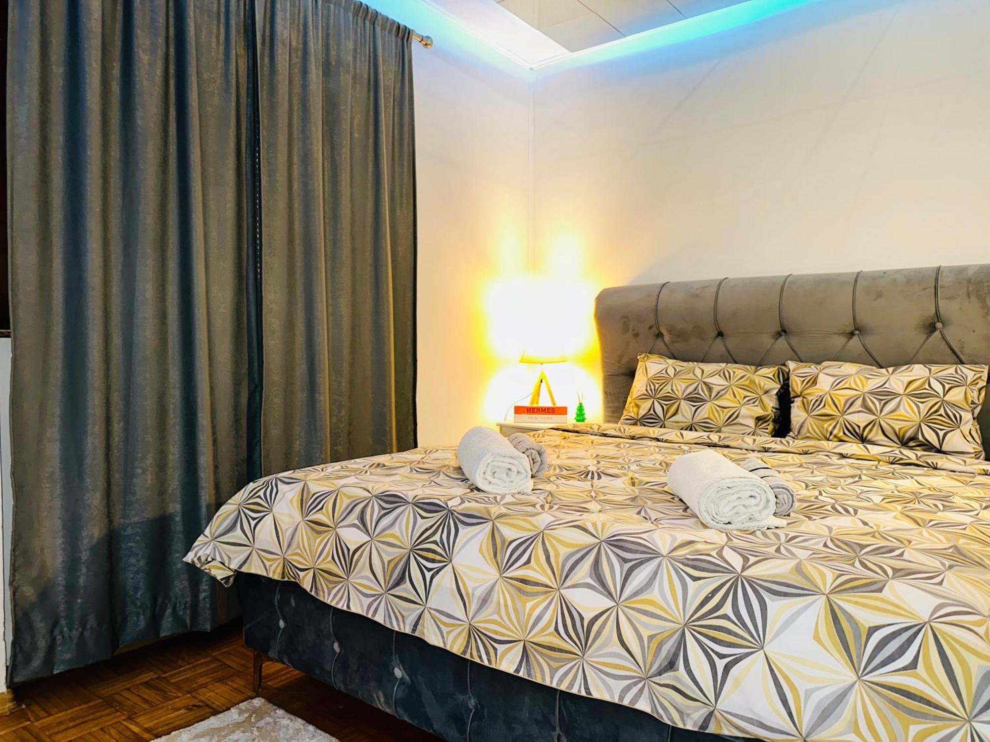 Hedonist Spa Jacuzzi Sarajevo Free Parking المظهر الخارجي الصورة